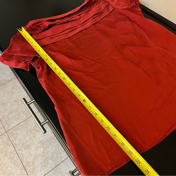 Ellie Tahari silk blend blouse, burnt orange, stretchy ,size Medium - Picture 8 of 10